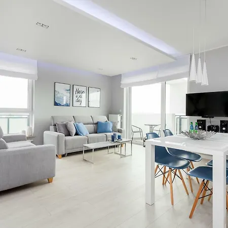 Frey Homes Bastion Walowa Apartment